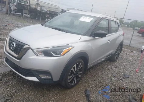 2019 Nissan Kicks Sr from USA, damaged, VIN 3N1CP5CU5KL521681